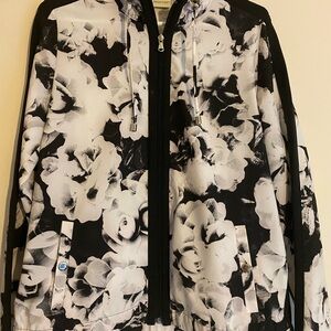 Chico's Zenergy Neema Black and White Floral Jacket